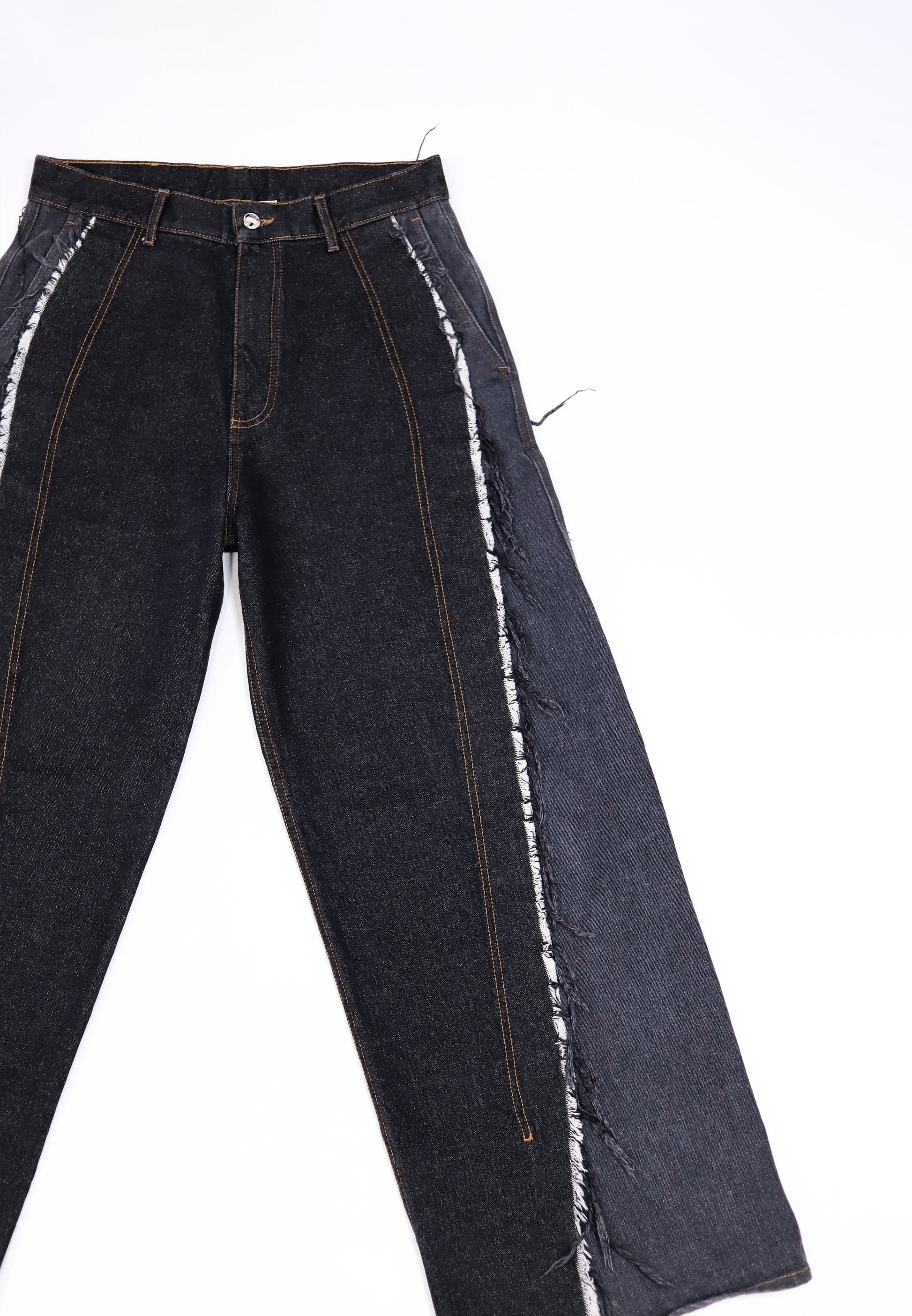 BLACK SHADES TWISTED JEANS
