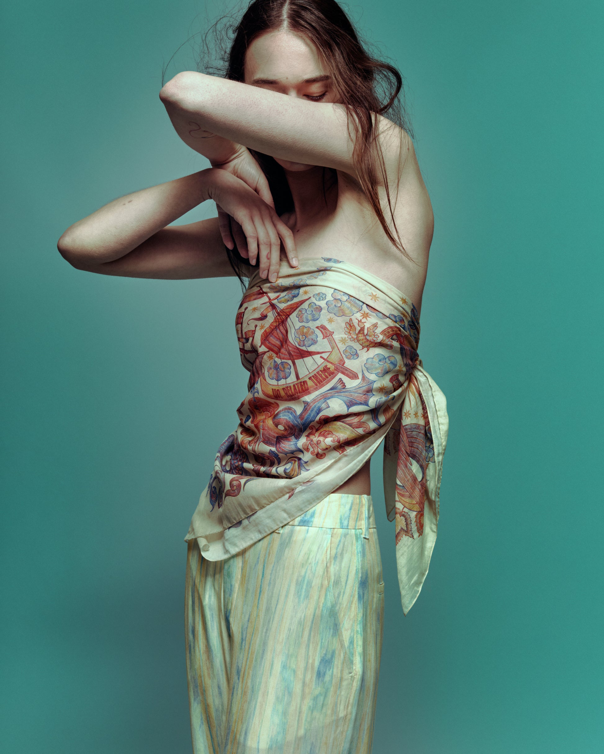 FAIRY TALE SHEER SHAWL